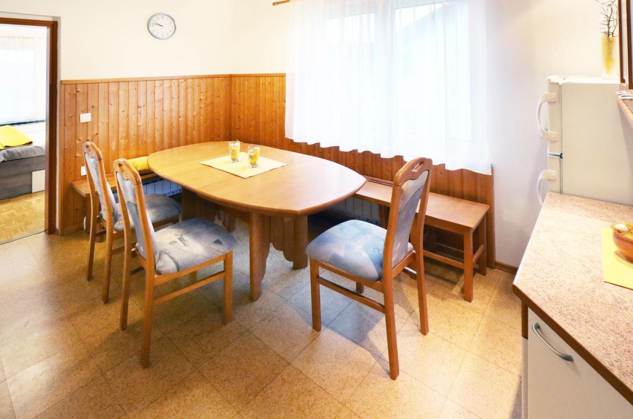 Apartma Vila Zigmund Cerknica Buitenkant foto