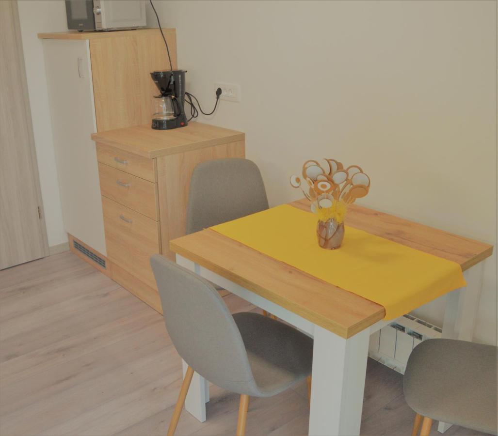 Apartma Vila Zigmund Cerknica Buitenkant foto